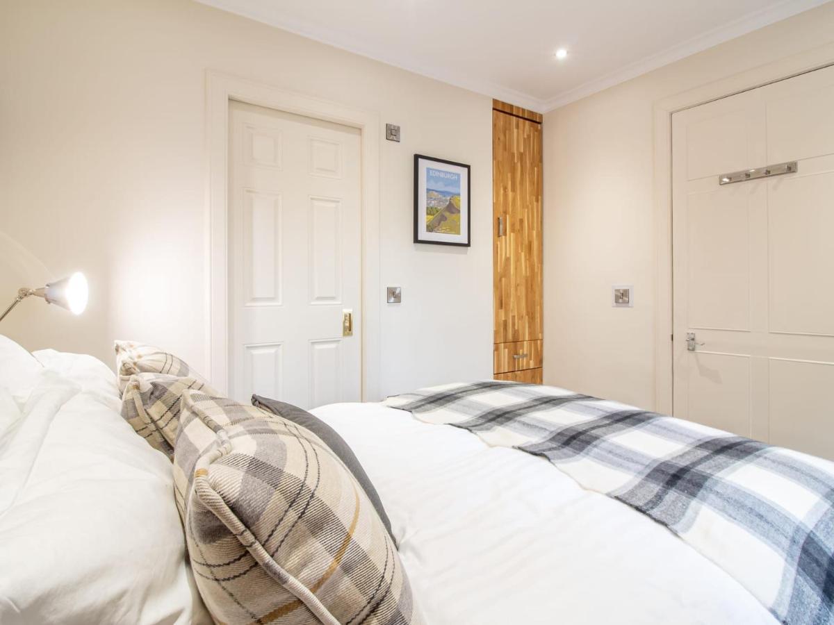 Luxury Royal Mile Apartment By The Castle - Sleeps 4 Edinburgh Exterior foto